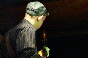 Hugh-Featherstone-20071214-204130-015