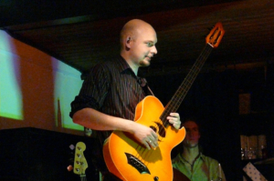 Hugh-Featherstone-20071214-222320-139