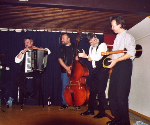Clocharles-2004-15