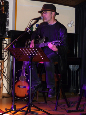 Hugh-Freatherstone-20170505-205750-16